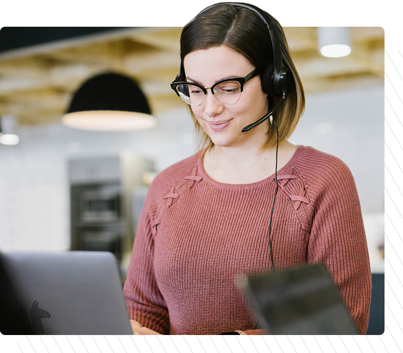 Lessonly_BetterRemoteWork_Hero_Joanna_v3